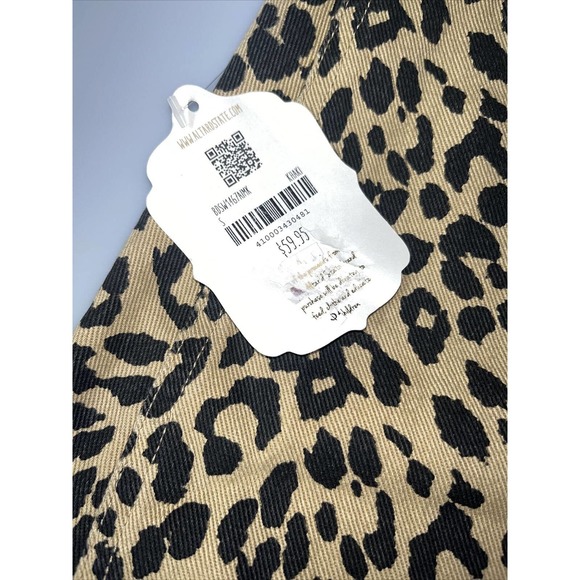Altar’d State Cheetah Zip mini skirt Small NWT $59 - Picture 4 of 10